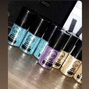 Eye glitter